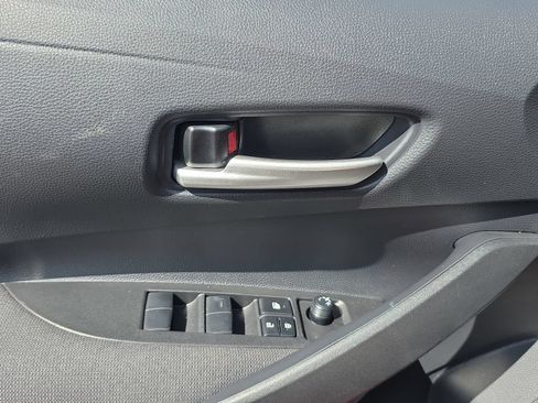 Used 2026 Toyota Corolla SE FWD image 25