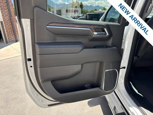 Used 2023 GMC Sierra 1500 SLT w/ SLT Premium Package AWD/4WD image 15