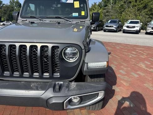 Used 2022 Jeep Gladiator Overland w/ Popular Equipment Package AWD/4WD image 23
