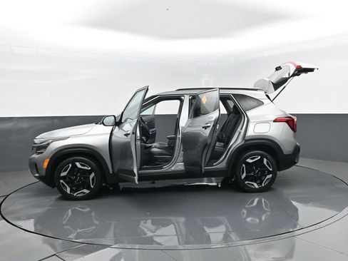 Used 2024 Kia Seltos SX image 28