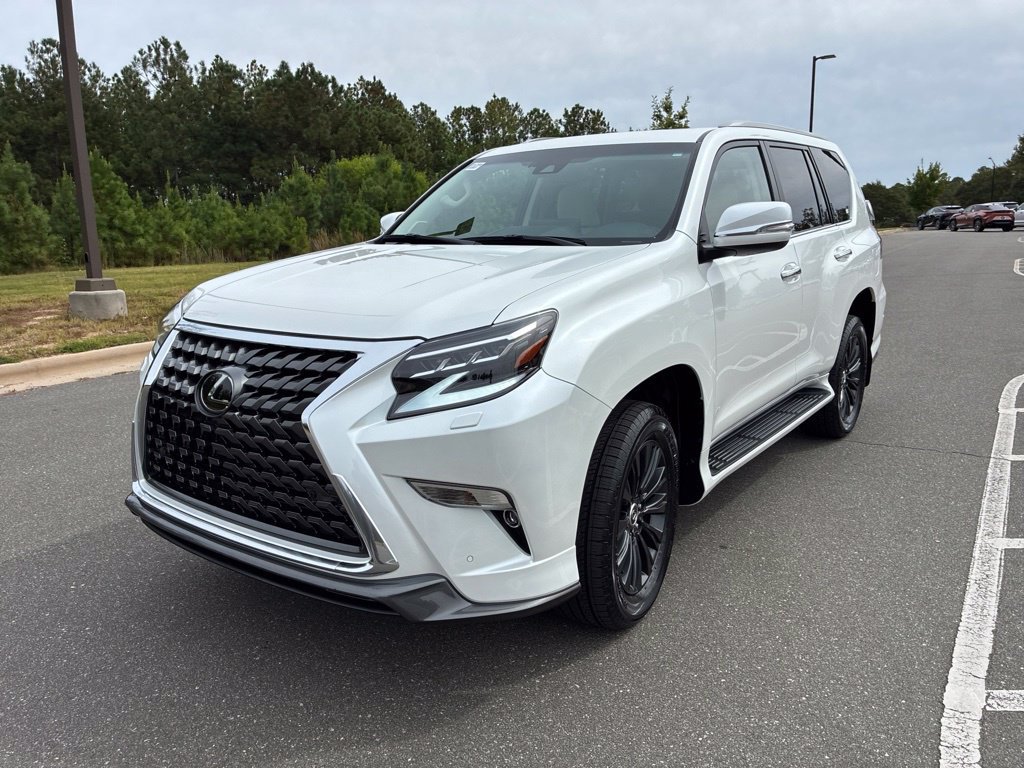 Certified 2023 Lexus GX 460 Premium w/ Accessory Package AWD/4WD image 3