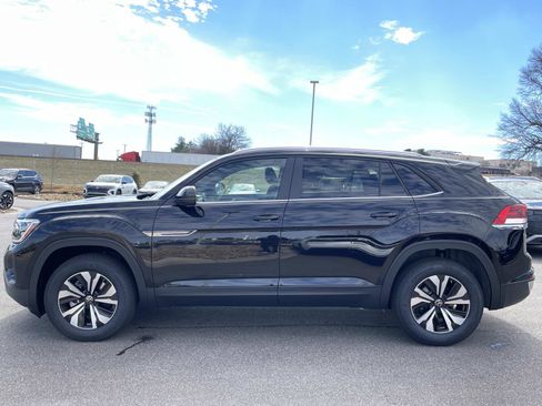 New 2026 Volkswagen Atlas Cross Sport SE FWD image 4