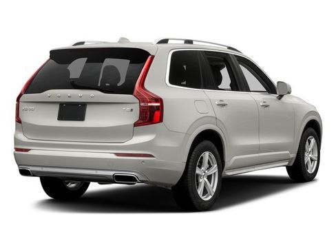Used 2017 Volvo XC90 T6 Momentum w/ Vision Package AWD/4WD image 2