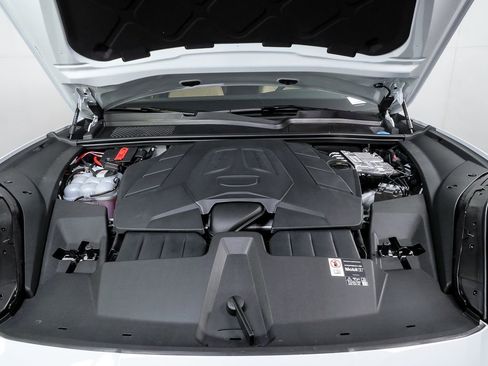 New 2026 Porsche Cayenne image 36