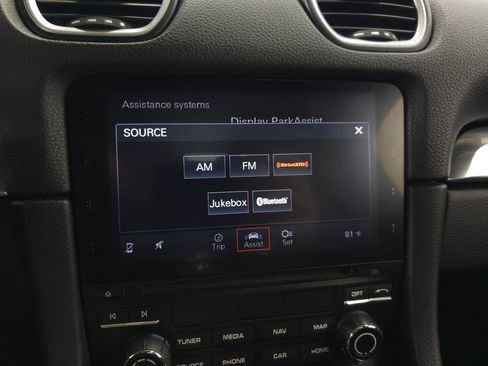Used 2019 Porsche 718 Boxster RWD image 22