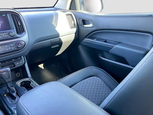 Used 2017 Chevrolet Colorado Z71 image 22