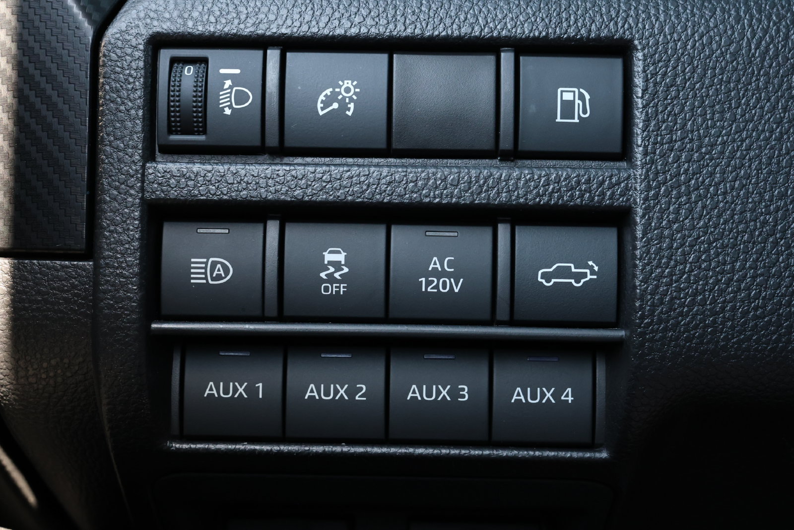 Used 2025 Toyota Tacoma TRD Pro w/ Tow Tech Package AWD/4WD image 29