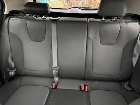 Used 2025 Buick Encore GX Preferred image 38