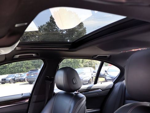 Used 2016 BMW 535i Sedan RWD image 25