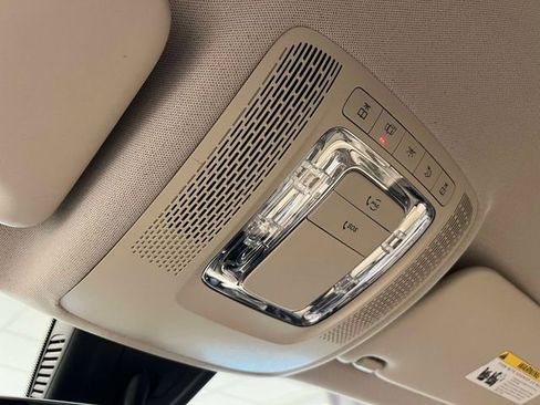 Certified 2021 Mercedes-Benz GLB 250 4MATIC image 32