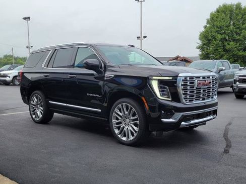 New 2026 GMC Yukon Denali w/ Denali Reserve Package AWD/4WD image 2