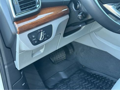 Used 2022 Audi Q5 2.0T Premium Plus image 34