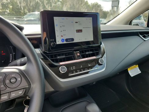 Used 2026 Toyota Corolla LE image 22