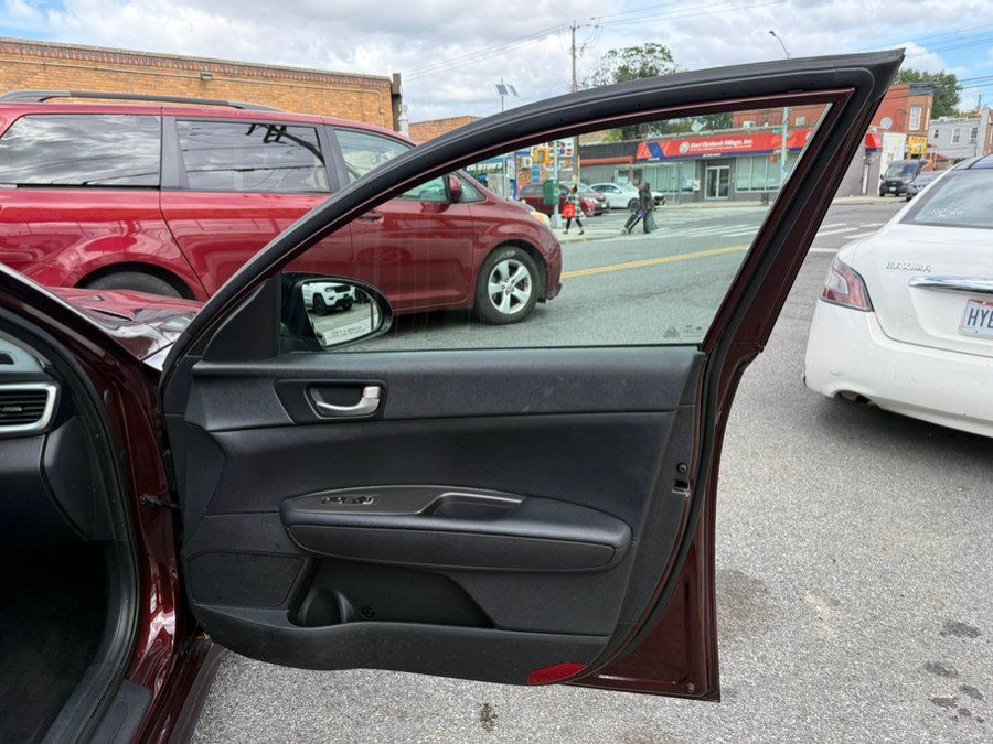 Used 2020 Kia Optima LX FWD image 20