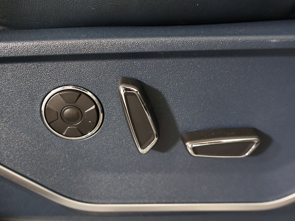 Used 2021 Ford F150 Limited AWD/4WD image 41