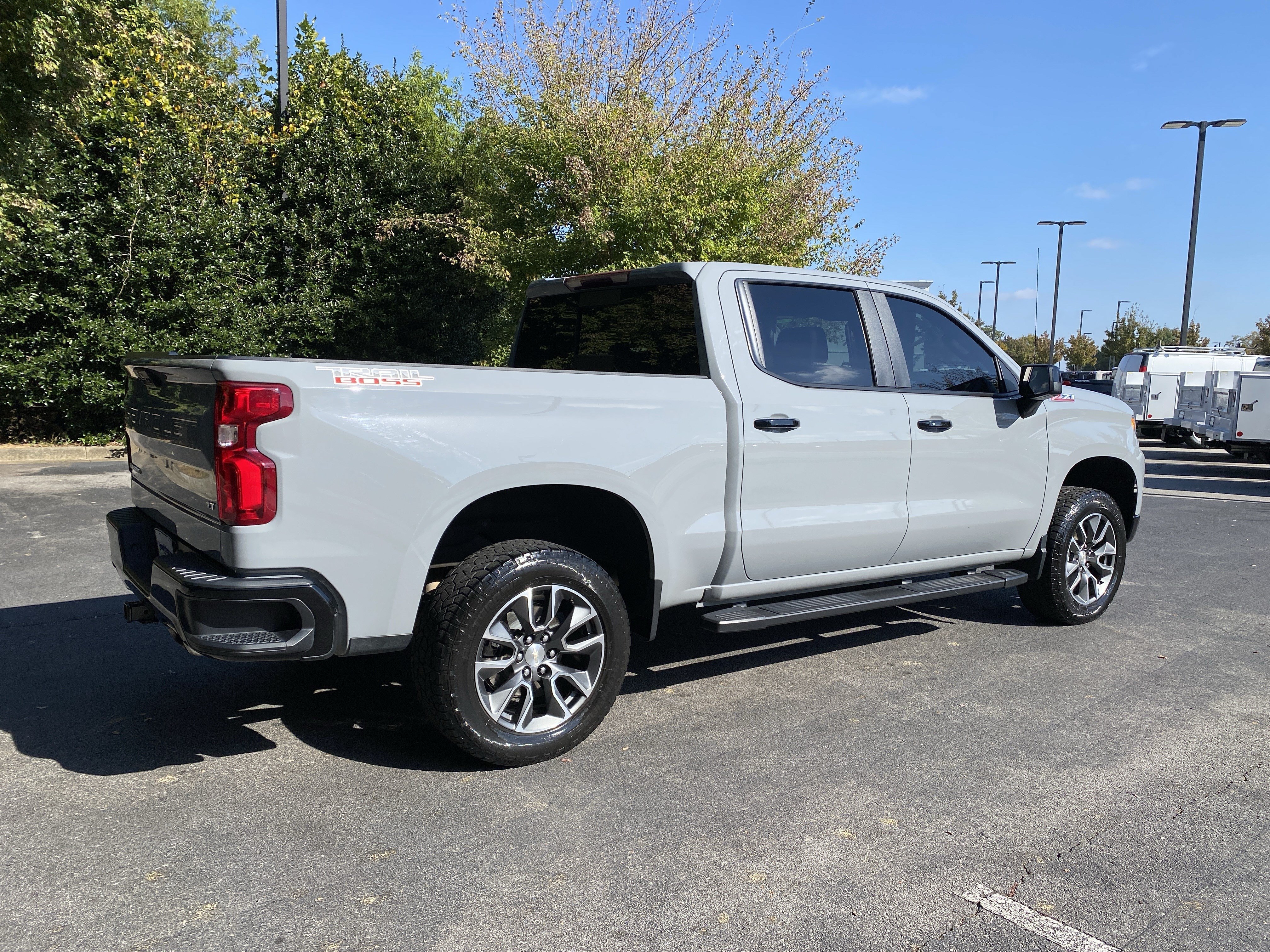 Used 2024 Chevrolet Silverado 1500 LT Trail Boss w/ Convenience Package II AWD/4WD image 9