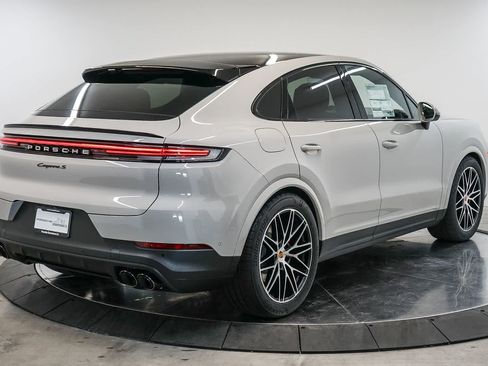 New 2026 Porsche Cayenne S AWD/4WD image 9