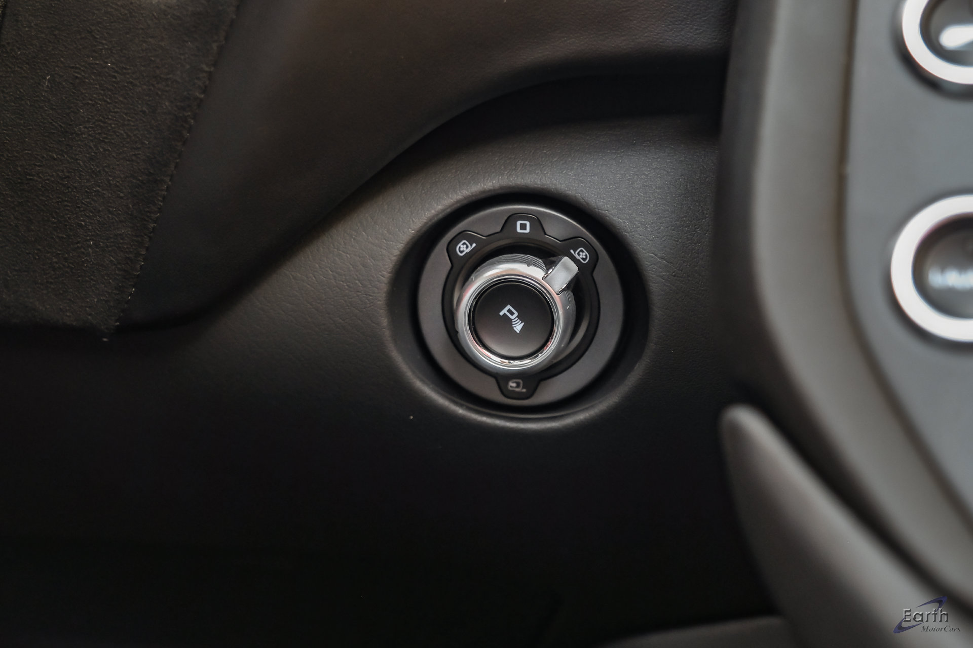 Used 2025 McLaren 750S Spider RWD image 88