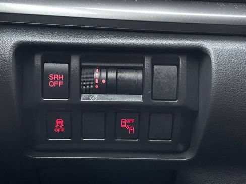 Used 2019 Subaru Crosstrek 2.0i Limited w/ Moonroof Package w/Navigation image 27