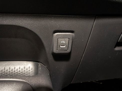 Used 2025 Toyota Corolla LE image 14