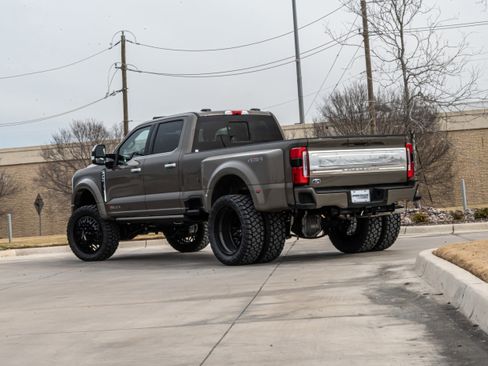 Used 2026 Ford F450 Platinum image 3