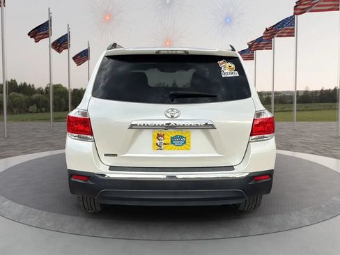Used 2012 Toyota Highlander Limited FWD image 4
