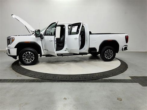 Used 2021 GMC Sierra 2500 AT4 image 12