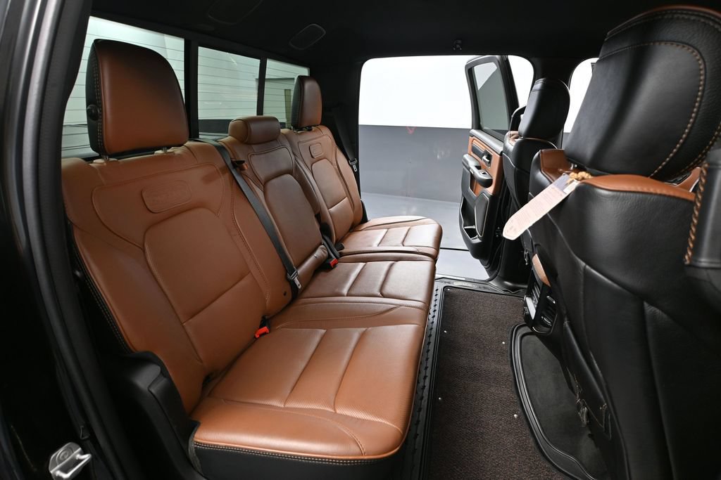 Used 2022 RAM 1500 Limited w/ Body-Colour Bumper Group AWD/4WD image 36
