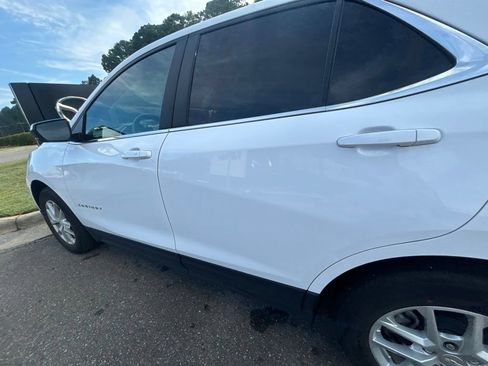 Used 2023 Chevrolet Equinox LT FWD image 18