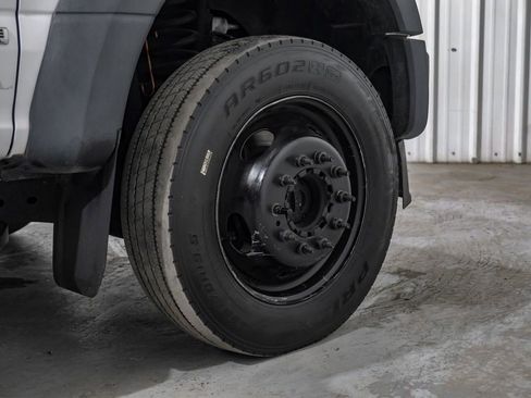 Used 2021 Ford F550 4x4 Crew Cab Super Duty w/ Power Equipment Group image 57