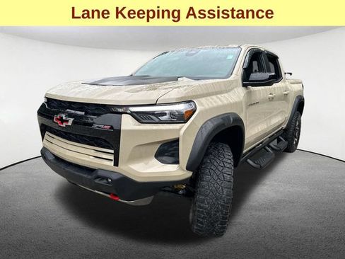 Used 2023 Chevrolet Colorado ZR2 AWD/4WD image 5