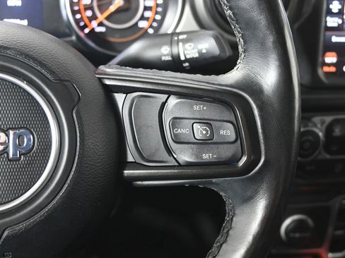 Used 2022 Jeep Gladiator Sport image 37