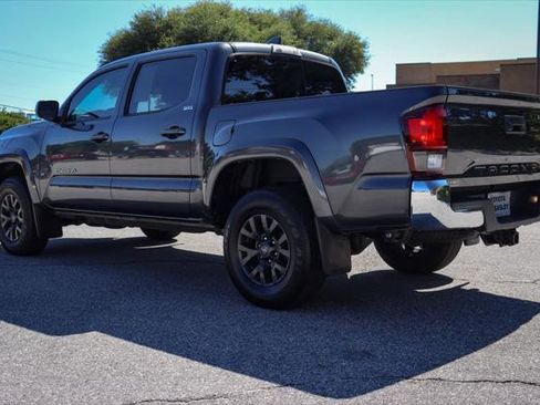 Certified 2021 Toyota Tacoma SR5 image 5