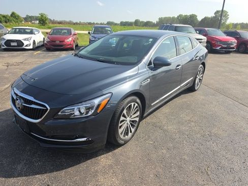 Used 2019 Buick LaCrosse Essence FWD image 3