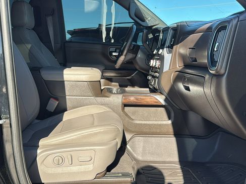 Used 2022 GMC Sierra 1500 SLT image 27
