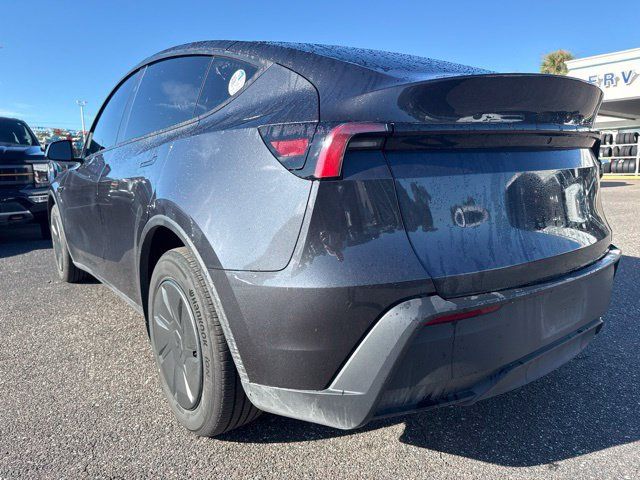 Used 2026 Tesla Model Y 2WD image 5