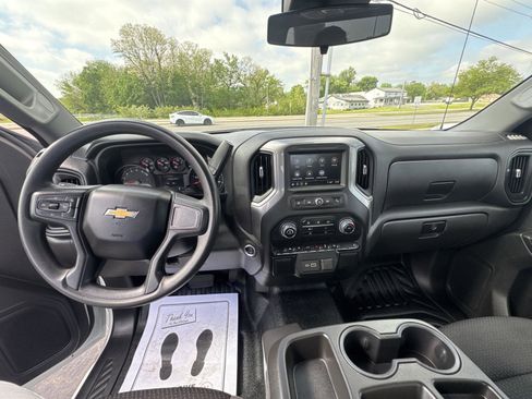 Used 2024 Chevrolet Silverado 1500 W/T w/ WT Fleet Convenience Package RWD image 12
