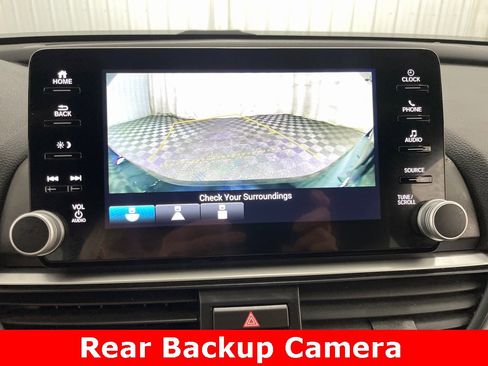 Used 2020 Honda Accord Sport image 3