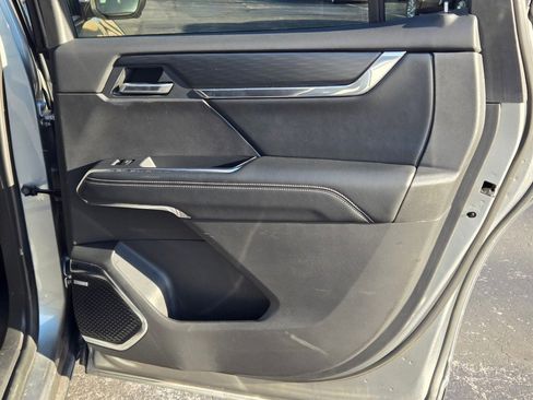 Certified 2025 GMC Acadia Elevation image 9