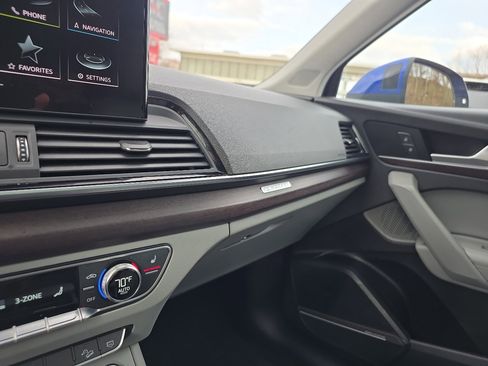 Used 2021 Audi Q5 e Premium Plus w/ Premium Plus Package image 66