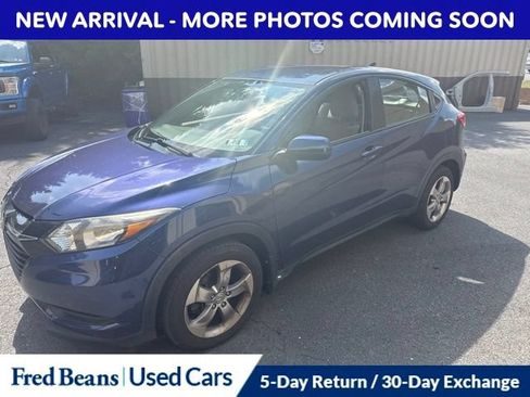 Used 2017 Honda HR-V LX image 3