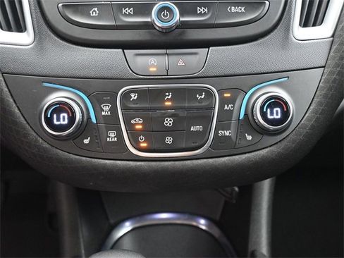 Used 2023 Chevrolet Malibu LT image 6