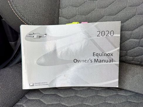 Used 2020 Chevrolet Equinox LT FWD image 31