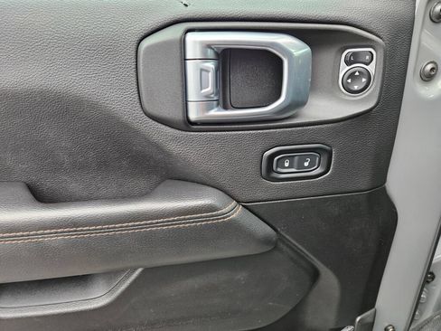 Used 2022 Jeep Gladiator Mojave w/ LED Lighting Group AWD/4WD image 20