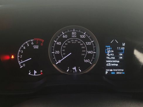 Used 2022 Toyota Corolla LE image 23