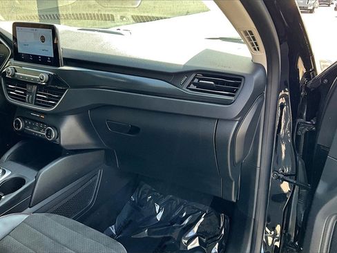 Certified 2022 Ford Escape SEL w/ SEL Stealth AWD Package image 15