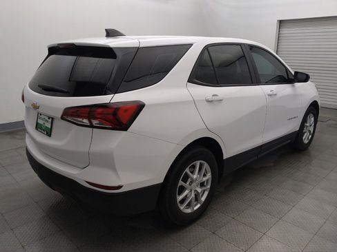 Used 2024 Chevrolet Equinox LS FWD image 9