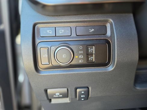 Used 2024 Ford F250 Lariat w/ Chrome Package AWD/4WD image 28