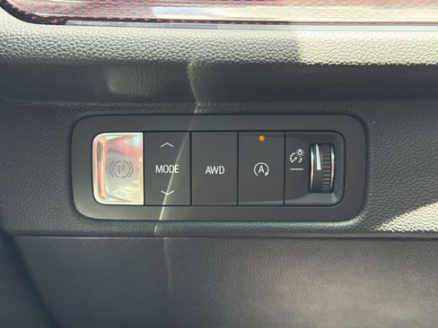 Used 2026 Chevrolet Traverse RS w/ LPO, Floor Liner Package AWD/4WD image 24
