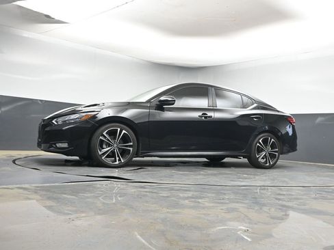 Used 2022 Nissan Sentra SR w/ Midnight Edition image 11